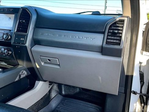 Used 2022 Ford F250 XLT w/ XLT Premium Package AWD/4WD image 21