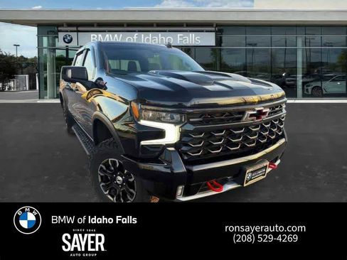Used 2022 Chevrolet Silverado 1500 ZR2 w/ Technology Package image 1