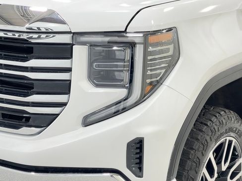 Used 2023 GMC Sierra 1500 AT4 w/ Technology Package image 33
