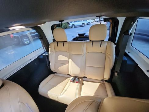 Used 2023 Jeep Wrangler Sport S image 27