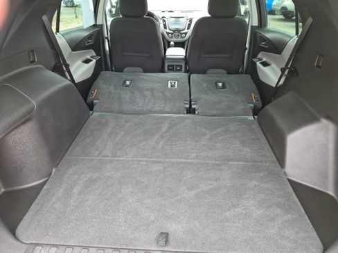 Used 2018 Chevrolet Equinox LS FWD image 37