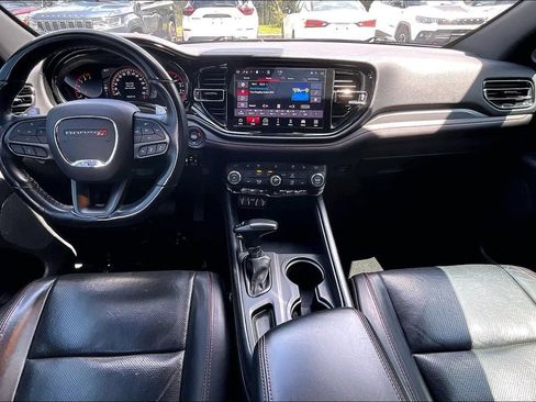 Used 2024 Dodge Durango GT RWD image 7