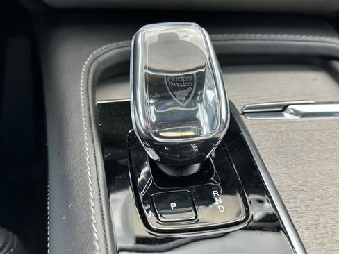 Certified 2024 Volvo XC90 T8 Ultimate w/ Protection Package AWD/4WD image 30