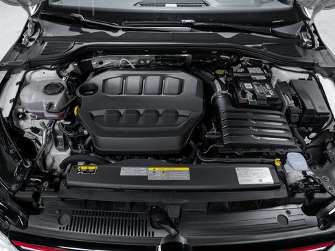 Used 2022 Volkswagen GTI SE image 57