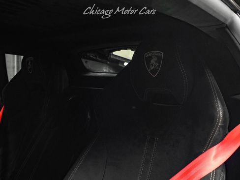 Used 2018 Lamborghini Huracan Performante image 19