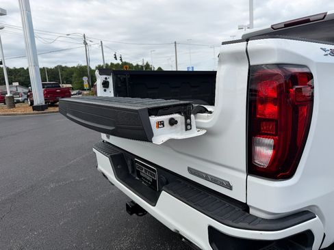 Used 2021 GMC Sierra 1500 Elevation AWD/4WD image 13