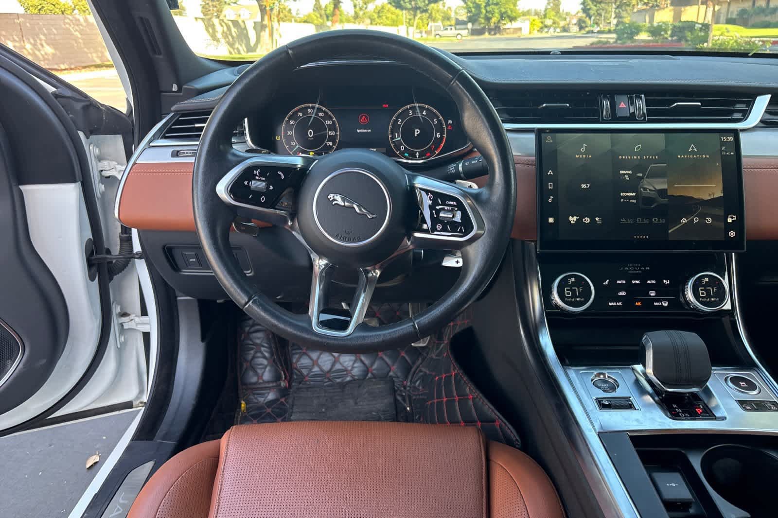 Used 2024 Jaguar XF R-Dynamic SE AWD/4WD image 16