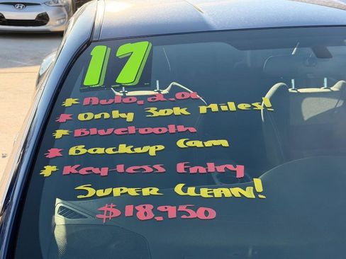 Used 2017 Toyota 86 image 2