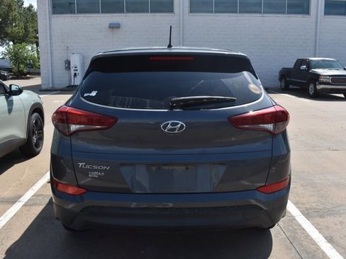 Used 2018 Hyundai Tucson SE w/ Cargo Package image 6