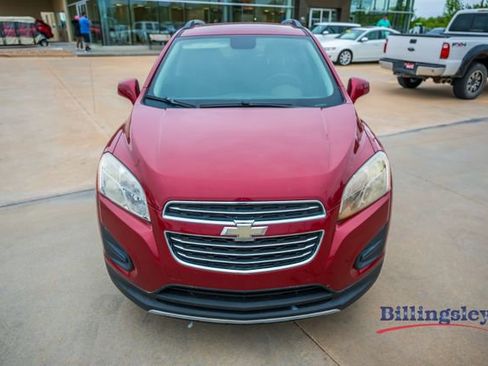 Used 2015 Chevrolet Trax LT w/ LPO, Cargo Package AWD/4WD image 8