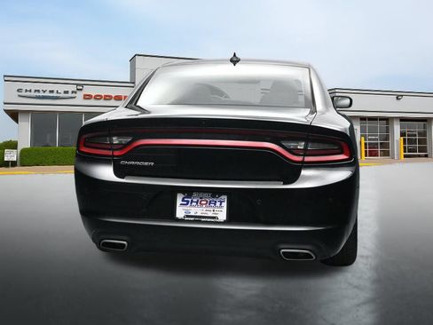 Used 2023 Dodge Charger SXT RWD image 4