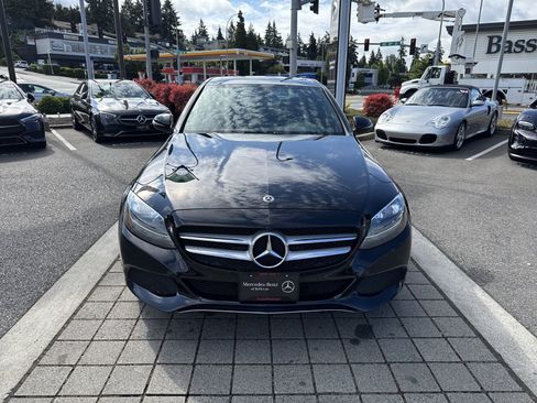 Certified 2018 Mercedes-Benz C 300 4MATIC Sedan image 2