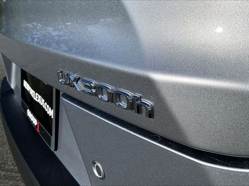 New 2026 Lexus UX 300h FWD image 8