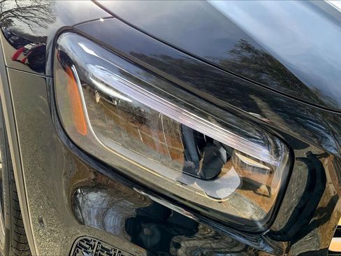 New 2026 Mercedes-Benz GLB 250 4MATIC image 17