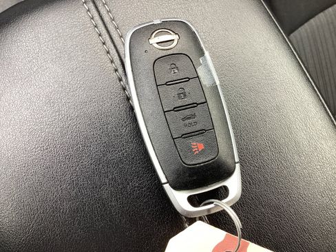 Used 2024 Nissan Sentra SV FWD image 31