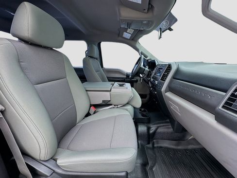 Used 2019 Ford F250 XL w/ STX Appearance Package AWD/4WD image 18