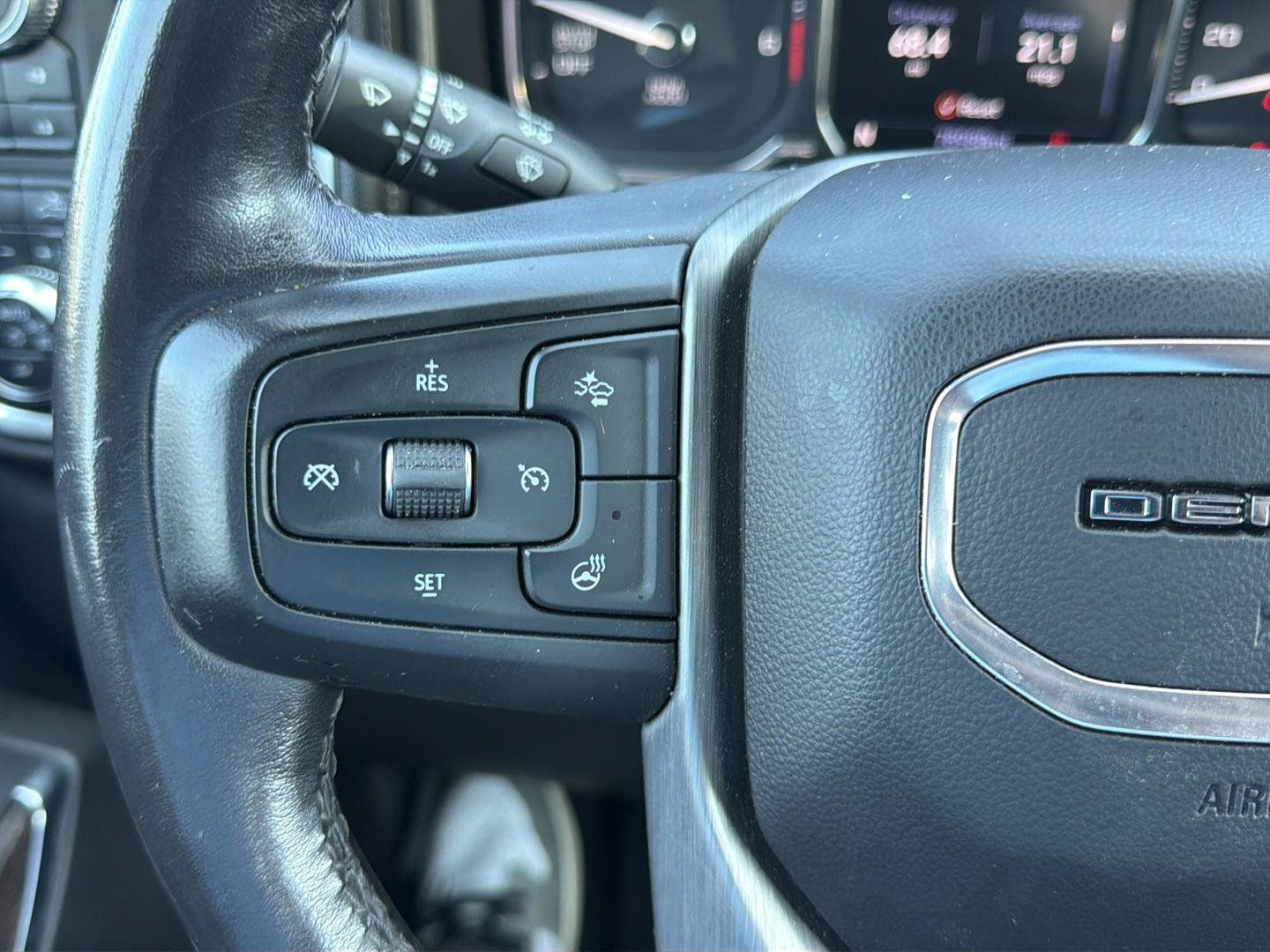 Used 2021 GMC Sierra 1500 Denali w/ Denali Ultimate Package AWD/4WD image 10