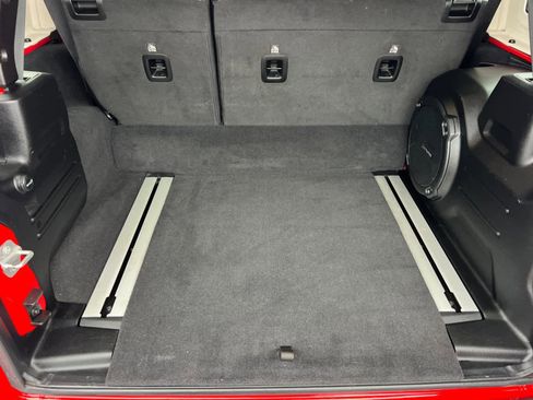 Used 2021 Jeep Wrangler Unlimited Rubicon 4xe w/ Steel Bumper Group image 15