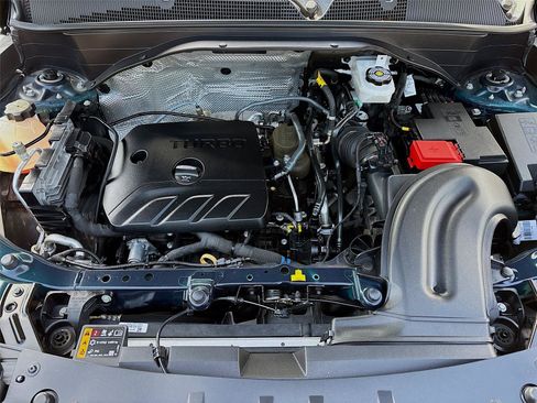 Used 2021 Chevrolet TrailBlazer LT w/ Premium Seating Package FWD image 29