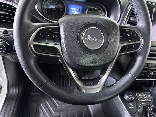 Used 2022 Jeep Cherokee Latitude Lux AWD/4WD image 11
