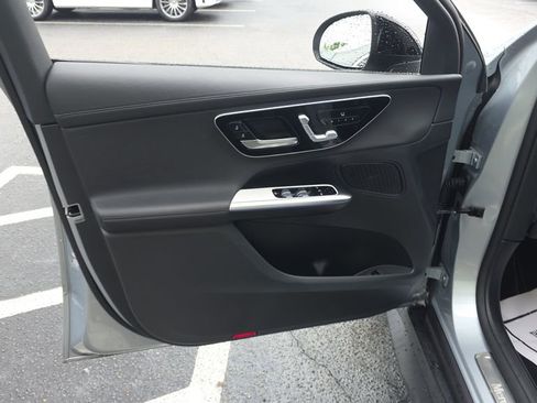 Certified 2025 Mercedes-Benz GLC 300 4MATIC image 11