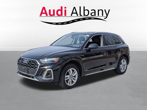 Used 2023 Audi Q5 2.0T Premium w/ Convenience Package image 8