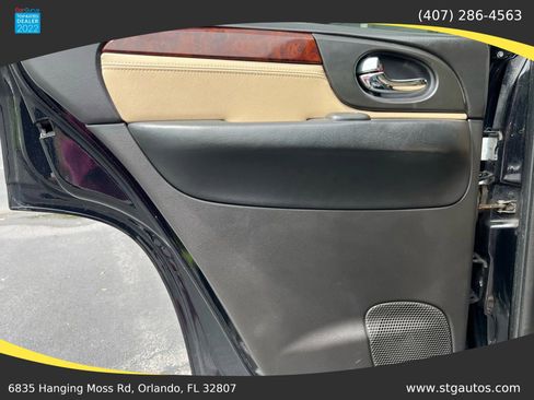 Used 2005 GMC Envoy SLT image 18