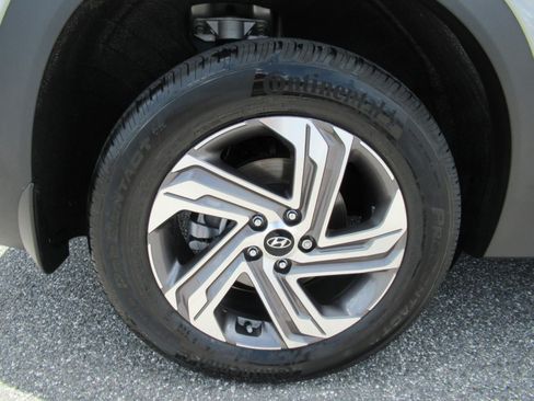 Used 2023 Hyundai Santa Fe SEL w/ Premium Package AWD/4WD image 8