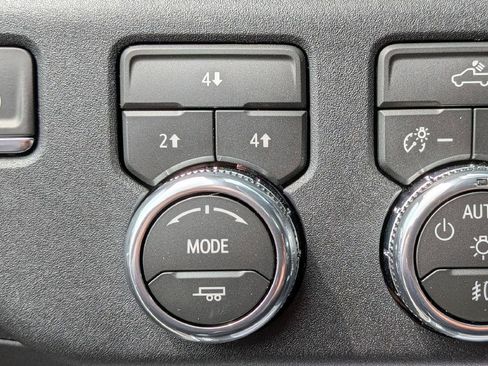 New 2026 GMC Sierra 3500 SLE w/ SLE Convenience Package AWD/4WD image 14