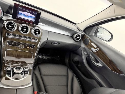 Used 2017 Mercedes-Benz C 300 4MATIC Sedan image 54