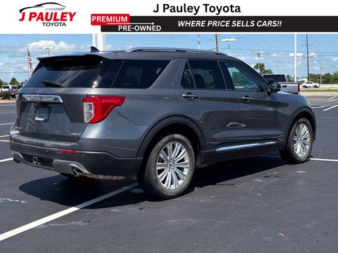 Used 2024 Ford Explorer Limited w/ Limited Technology Package AWD/4WD image 3