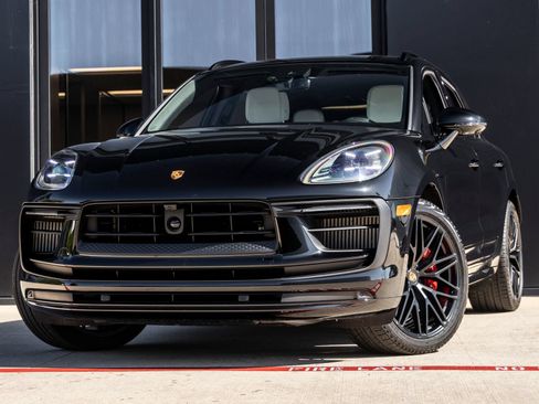Certified 2025 Porsche Macan GTS AWD/4WD image 1