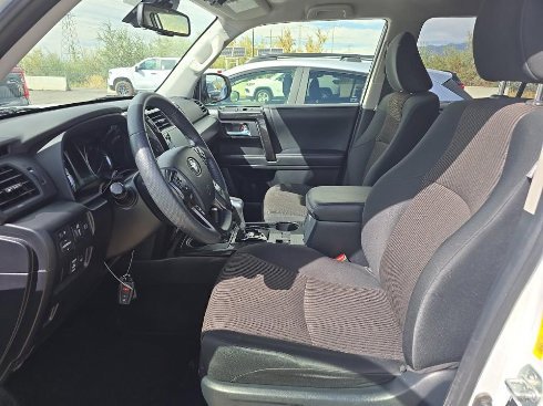 Used 2024 Toyota 4Runner TRD Off-Road AWD/4WD image 2