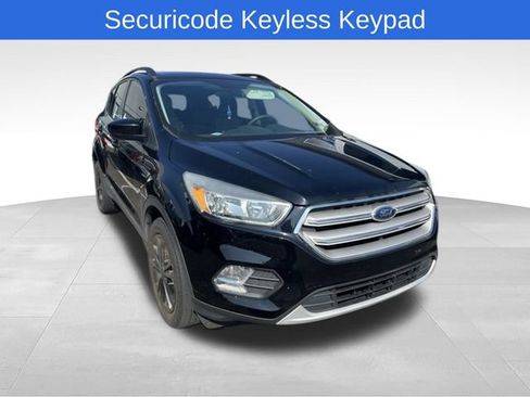 Used 2018 Ford Escape SE AWD/4WD image 1