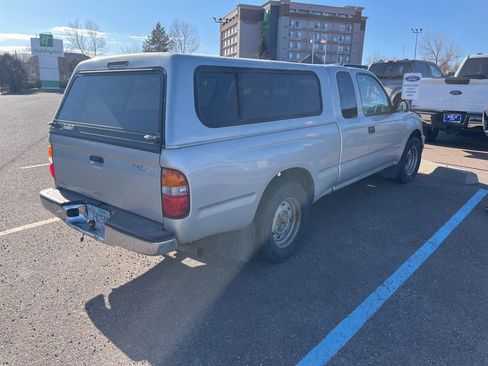 Used 2002 Toyota Tacoma 2WD Xtracab image 3
