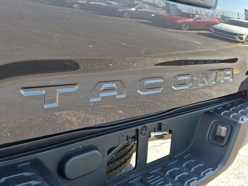 Used 2023 Toyota Tacoma SR w/ SR Convenience Package AWD/4WD image 29