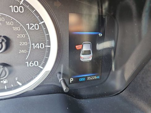 Used 2021 Toyota Corolla LE FWD image 16