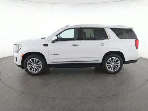 Used 2022 GMC Yukon SLT w/ SLT Premium Package AWD/4WD image 2
