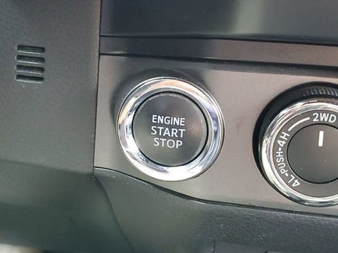 Used 2020 Toyota Tacoma TRD Off-Road w/ Technology Package AWD/4WD image 26