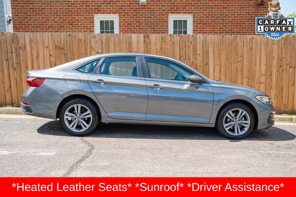 Used 2024 Volkswagen Jetta SE FWD image 5