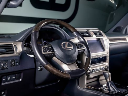 Used 2020 Lexus GX 460 Premium AWD/4WD image 31