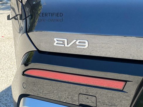 Certified 2024 Kia EV9 Land AWD/4WD image 28