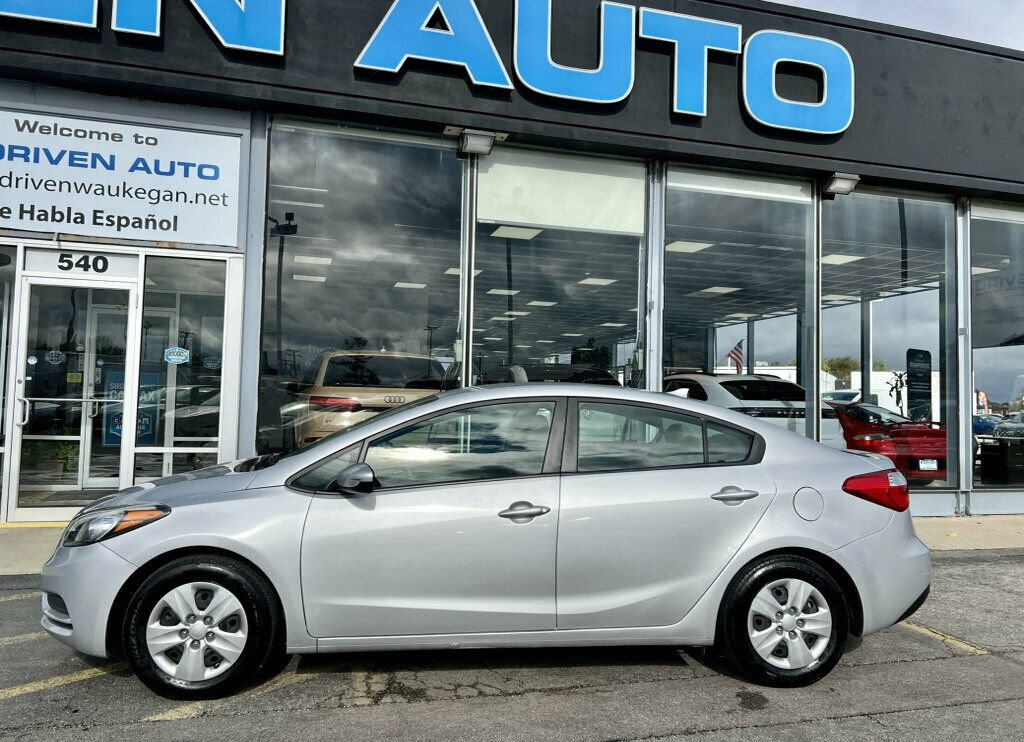 Used 2015 Kia Forte LX FWD image 2