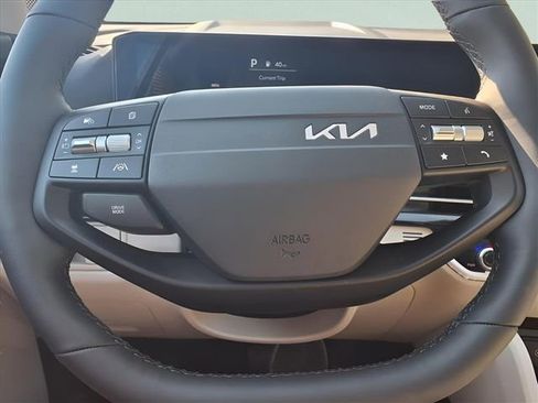 New 2026 Kia Sportage EX w/ EX Panorama Roof Package FWD image 15