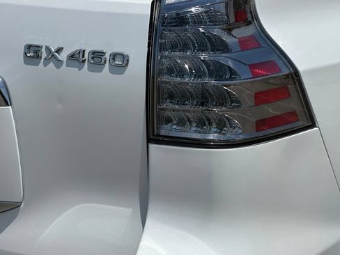 Certified 2023 Lexus GX 460 Premium w/ Premium Package AWD/4WD image 28