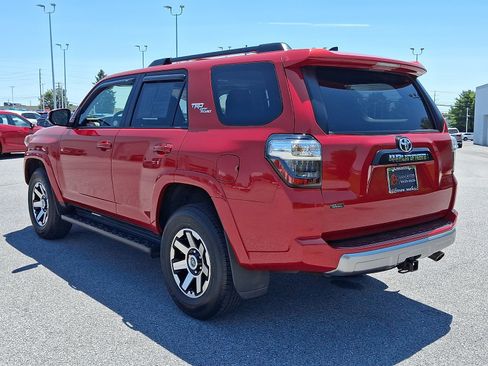 Certified 2021 Toyota 4Runner TRD Off-Road Premium w/ Moonroof Package AWD/4WD image 5
