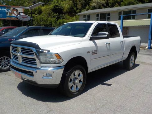 Used 2015 RAM 2500 Big Horn AWD/4WD image 2