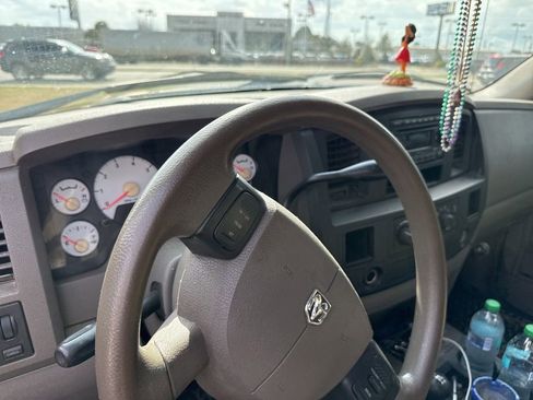 Used 2009 Dodge Ram 2500 Truck SXT image 8