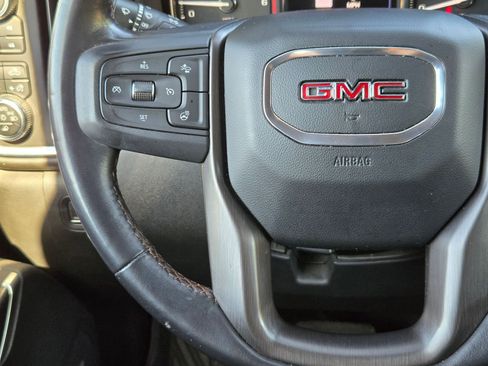 Used 2022 GMC Sierra 2500 AT4 w/ AT4 Premium Plus Package AWD/4WD image 21