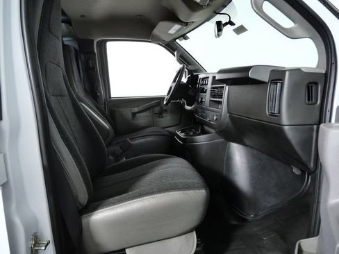 Used 2025 Chevrolet Express 2500 w/ Driver Convenience Package RWD image 14